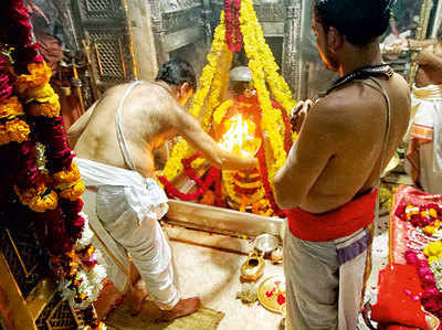 Kashi Vishwanath Temple : काशी विश्वनाथ मंदिर में 4 जून से कर सकते हैं रुद्राभिषेक