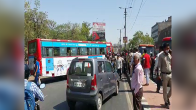 Bhopal News : लाल बस चालक गुस्से से हुए लाल, सुरक्षा की मांग को लेकर सड़क पर उतरे, नर्मदापुरम रोड किया जाम