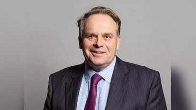 Neil Parish MP: ब्रिटिश संसद में पॉर्न देखते पकड़े गए PM बोरिस जॉनसन की पार्टी के सांसद, फजीहत के बाद दिया इस्तीफा