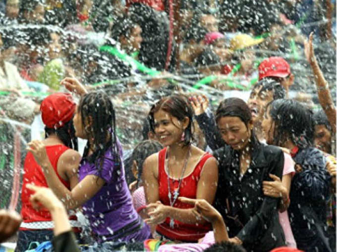 मेकांग में होली, जल उत्सव