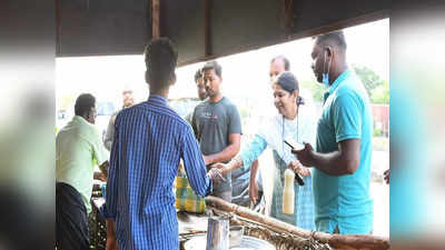 தூத்துக்குடியில் இப்படியொரு ஸ்பெஷல்; பதநீர் விற்பனை கடையில் கனிமொழி!