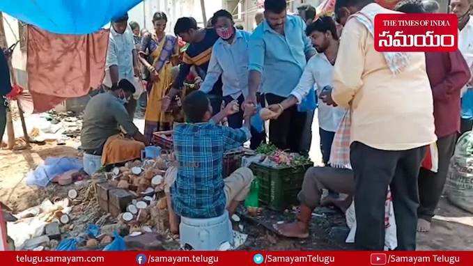 యాదాద్రిలో సిబ్బంది చేతివాటం.. కొబ్బరికాయ కొట్టేందుకే రూ.30 వసూలు