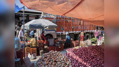 दिल्ली के इन बाजारों में मिलती है थोक में फल और सब्जियां, एक तो है एशिया का सबसे बड़ा सब्जी मार्केट