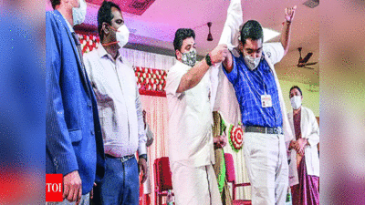 Tamil nadu news : MBBS छात्रों को संस्कृत में चरक शपथ दिलाना पड़ा भारी, हटाए गए मदुरै मेडिकल कॉलेज के डीन