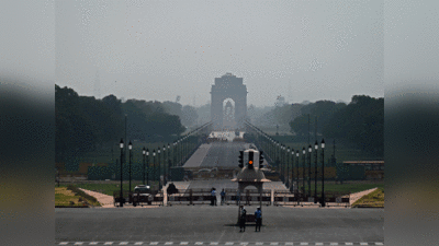Delhi Weather News: दिल्ली में हल्की बूंदाबांदी, अगले चार दिन आसमान में छाए रहेंगे बादल