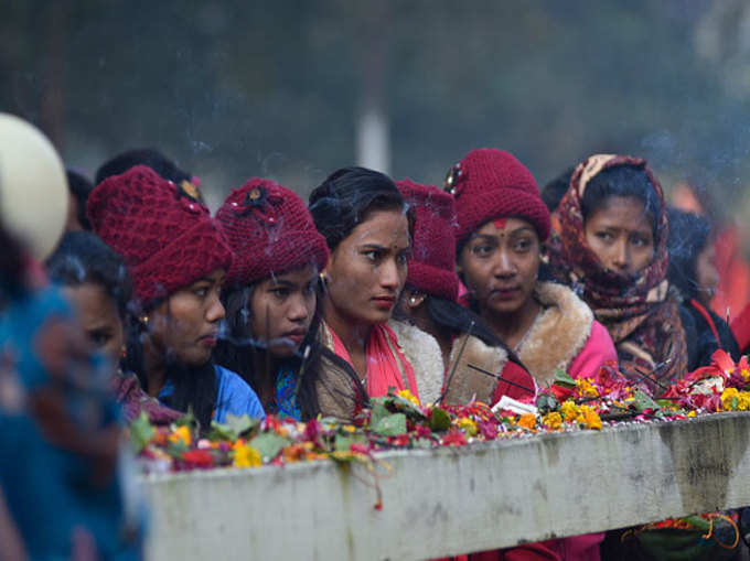 नेपाल में तो इस द‍िन होती है सार्वजन‍िक छुट्टी