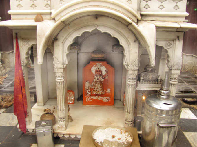 करणी माता मंदिर ( राजस्‍थान)