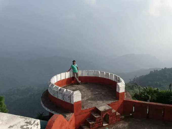 नाहन में जैतक किला - Jaitak Fort in Nahan