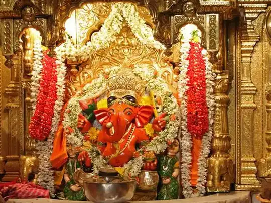  Shri Siddhivinayak Temple Mumbai