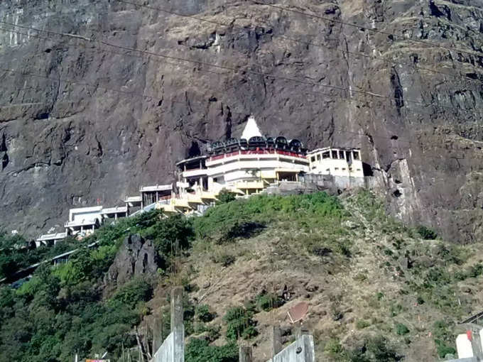 सापुतारा में सप्तश्रृंगी देवी मंदिर - Saptashrungi Devi Mandir