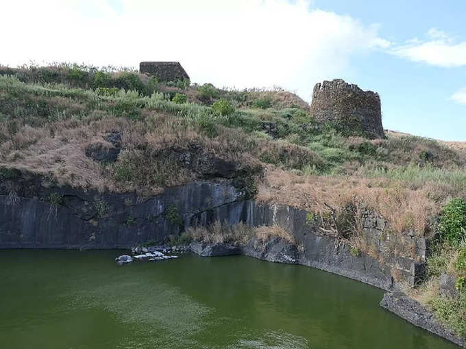 सापुतारा में हटगढ़ किला - Hatgadh Fort in Saputara in Hindi