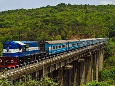 Konkan Railway : गुड न्यूज! सुट्ट्यांसाठी गावी जाताय?, बघा कोकण रेल्वेने घेतला हा मोठा निर्णय