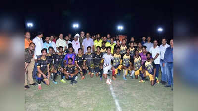 Lucknow News: सुपर स्पोर्ट्स कप फुटबॉल टूर्नामेंट में टेक्ट्रो एफसी टीम ने जीता फाइनल मुकाबला, अर्जुन ने दागे तीन गोल