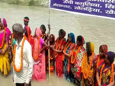 Khatima: उत्तराखंड के CM पुष्कर सिंह धामी की खटीमा से हार का प्रायश्चित, ग्रामीणों ने शारदा नहर में ली सांकेतिक जलसमाधि