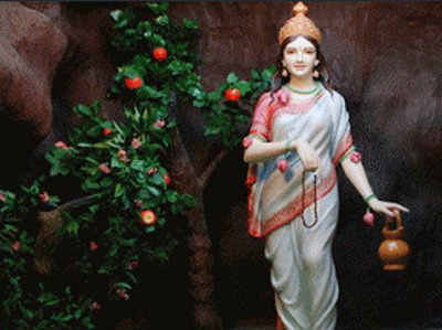 नवरात्र का दूसरा दिन : जानिए मां ब्रह्मचारिणी की पूजा विधि, मंत्र और महत्व