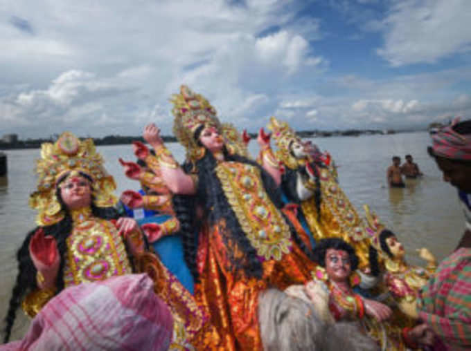 दुर्गा विसर्जन (15 अक्टूबर, शुक्रवार)