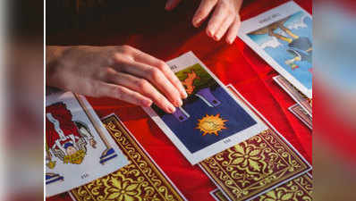 Weekly Tarot Horoscope साप्ताहिक टैरौ राशिफल, किस्मत के पत्तों पर लिखा है कौन रहेंगे बेहद भाग्यशाली