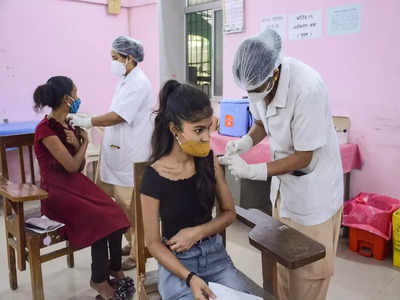 বিশেষ ক্ষেত্রে Covid Vaccine দ্বিতীয় ডোজ ও Booster-এর মধ্যে ব্যবধান কমানোর সিদ্ধান্ত কেন্দ্রের: সূত্র