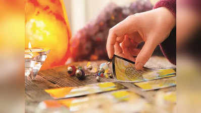 Weekly Tarot Card horoscope साप्ताहिक टैरो राशिफल 10 से 16 जनवरी : कार्ड्स बताते हैं इस हफ्ते आप कितने भाग्यशाली रहेंगे
