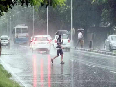 কলকাতা-সহ দক্ষিণবঙ্গে বজ্রবিদ্যুৎ-সহ বৃষ্টির পূর্বাভাস