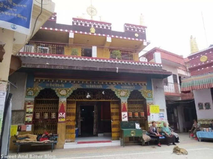 बौद्ध मठों का भी लें मजा - Buddhist Temple and Monastery