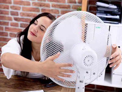 Mini Fan: या’ पोर्टेबल पंख्यांसमोर एसी देखील फेल, किंमत १ हजार रुपयांच्या बजेटमध्ये; पाहा लिस्ट