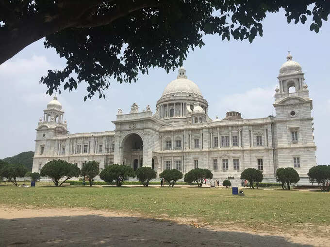 ​দ্বিতীয় বিশ্বযুদ্ধের সময় কালো রং করে দেওয়া হয়