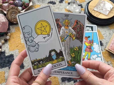 Tarot Horoscope टैरो राशिफल 11 मई 2022 : इन राशियों के टैरो कार्ड वालों को मिलेगा पारिवारिक सुख और व्यापारिक स्थिति आशाजनक रहेगी