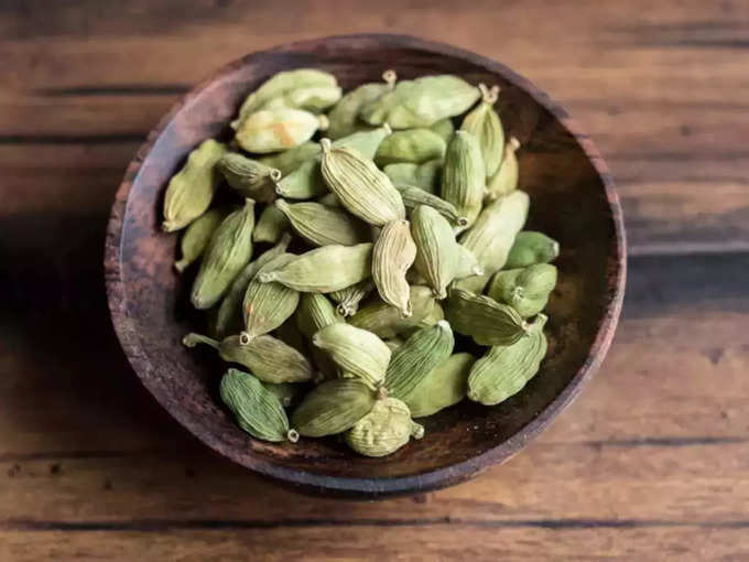 ​உடலை குளிர்விக்கும் ஏலக்காய் (cardamom)