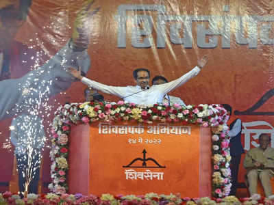 Uddhav Thackeray: भगवा टोपी पहनने से कोई हिंदू होता है तो फिर RSS की टोपी काली क्यों, उद्धव ठाकरे का बीजेपी से सवाल