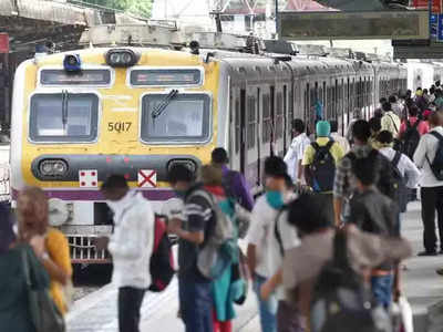 Indian Railways: লোকাল ট্রেনে এসির হাওয়া, গরমে যাত্রীদের উপহার ভারতীয় রেলের!