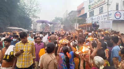 கருட வாகனத்தில் எழுந்தருளிய அத்தி வரதராஜ பெருமாள்; வைகாசி பிரம்மோற்சவத்தில் பக்தர்கள் பரவசம்!