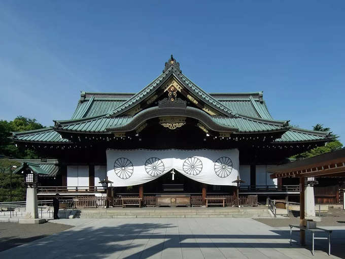 यासुकुनी शिंटो श्राइन, टोक्यो - Yasukuni Shinto Shrine, Tokyo