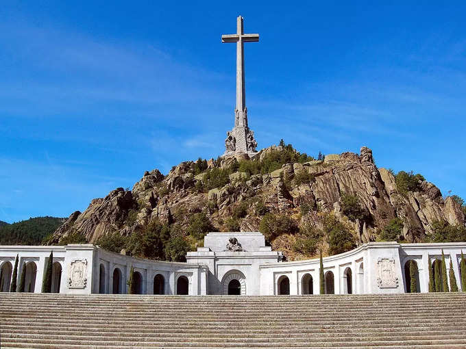 फॉलन की घाटी, स्पेन - Valley of the Fallen, Spain