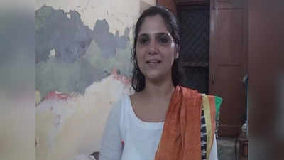 UPSC चे स्वप्न पूर्ण करण्यासाठी दोन वर्ष मुलापासून दुरावली आई; जाणून घ्या अनु कुमारीची Success Story