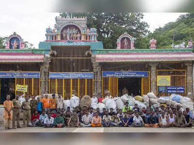 குப்பைமேடான வெள்ளியங்கிரி மலை: இரண்டு நாளில்  தூய்மைப்படுத்திய  தன்னாா்வலா்கள்!