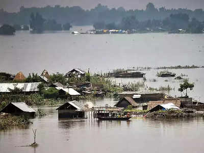 Assam Floods: বন্যা পরিস্থিতিতে জলের তলায় অসম, মৃত ৩