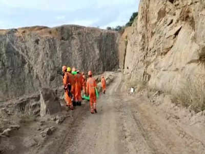 நெல்லை குவாரி விபத்து; தயாராக இருந்த அரசு வேலை... செல்வத்திற்கு நேர்ந்த சோகம்!