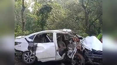 बगहा समाचार: पेड़ से टकराई तेज रफ्तार कार, एक ही परिवार के 4 लोगों की मौत