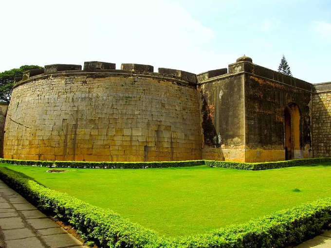 बेंगलुरु का टीपू सुल्तान किला - Sultan Fort in Bengaluru
