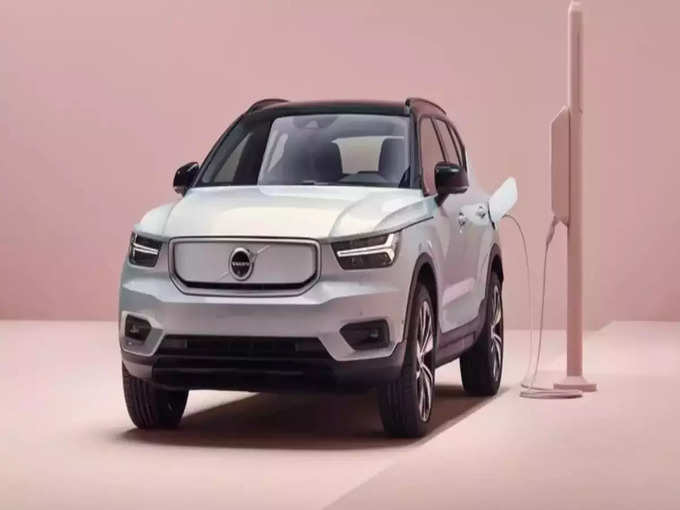 ​४. व्होल्वो एक्ससी ४० रिचार्ज (Volvo XC 40 Recharge)