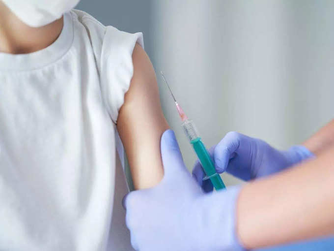 टीके नहीं लगवाने वालों को अधिक खतरा