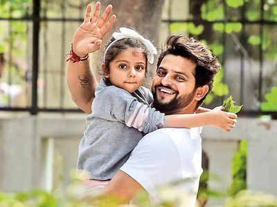 Suresh Raina: সোশ্যাল মিডিয়ায় এ কী লিখলেন সুরেশ রায়না! ঝড়ের গতিতে ভাইরাল কমেন্ট