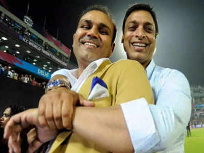 Virender Sehwag On Shoaib Akhtar: ‘चकिंग’ करता था रावलपिंडी एक्सप्रेस... वीरेंद्र सहवाग ने की शोएब अख्तर की गजब बेइज्जती