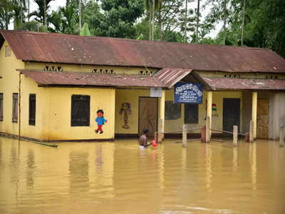 Assam flood: বন্যা পরিস্থিতিতে বিপর্যস্ত অসম, মৃত বেড়ে ৮