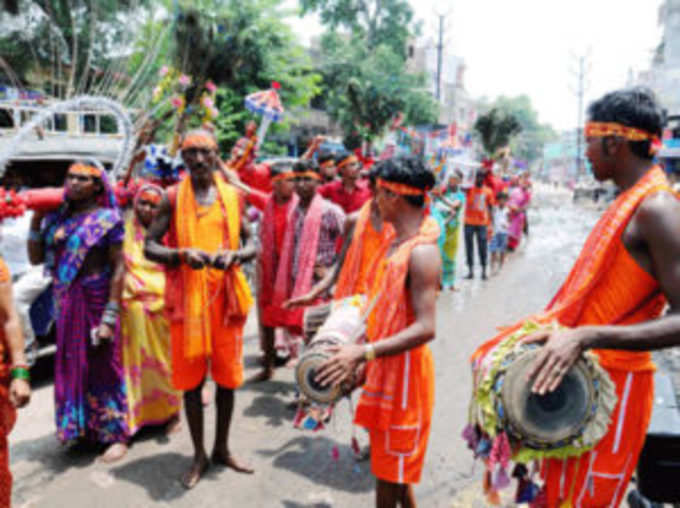 सावन आते ही गांव में छा जाता है मातम