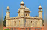 दिल्ली की इन जगहों पर हैं 5 सबसे पुरानी ऐतिहासिक स्मारकें, एक मॉन्यूमेंट तो है 829 साल पुराना