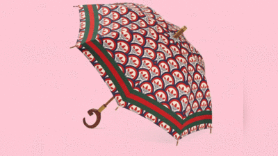 बारिश से नहीं बचाता है सवा लाख रुपये का यह छाता, फिर किस काम का.. चीन में मचा है हंगामा