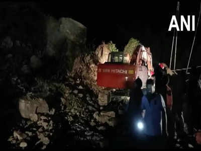 Jammu-Kashmir Tunnel Fall: ऑडिट के दौरान ढहा निर्माणाधीन सुरंग का हिस्सा, 6-7 लोगों के फंसे होने की आशंका