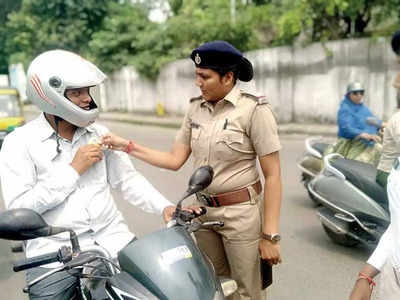 ഹെല്‍മറ്റ് ധരിച്ചാലും 2,000 രൂപ പിഴ! ഇക്കാര്യങ്ങള്‍ കൂടി ശ്രദ്ധിക്കണം